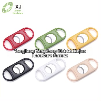 Φορητός πλαστικός κόφτης πούρων με λεπίδα από ανοξείδωτο ατσάλι, επαναχρησιμοποιούμενος, Διαθέσιμη εκτύπωση λογότυπου