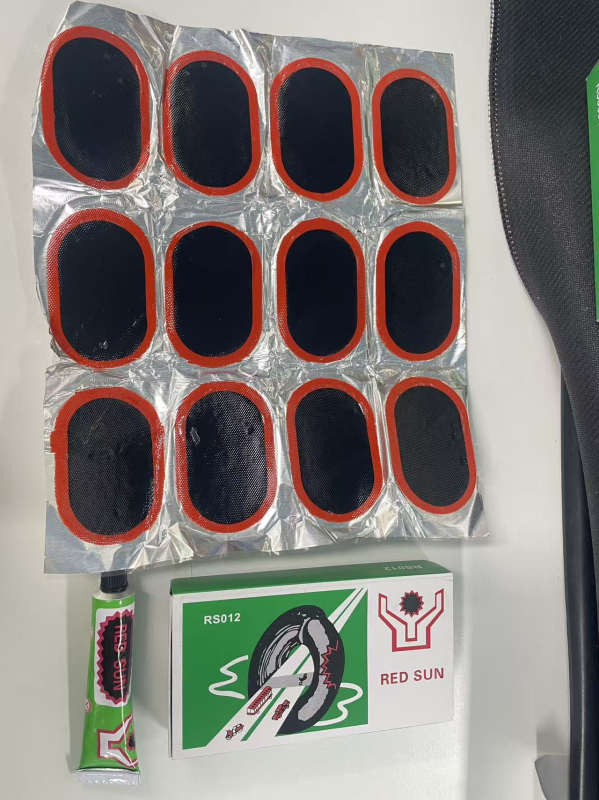 DTUCYCLE Set zakrpa za gume bicikla – gumene zakrpe, 48 komada, prilagodljiva izrada