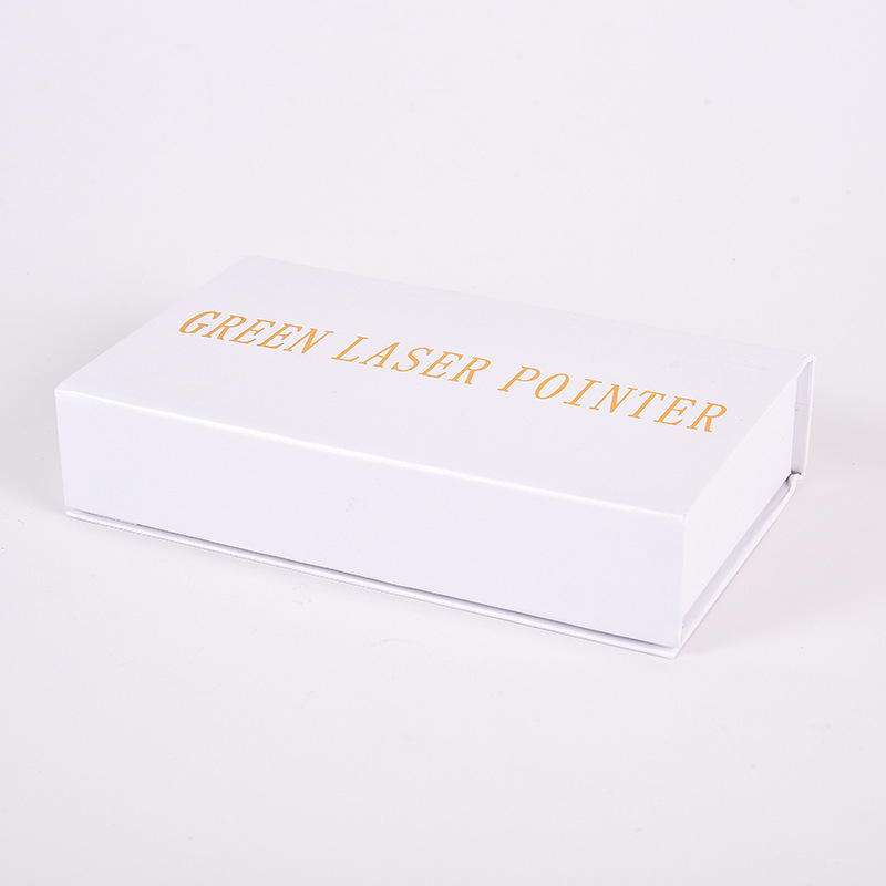 Лазерен фенер‑писалка със звезден ефект, 200 mW лазер, вградена 2000 mAh батерия, USB зареждане, въртене на 360°, обхват над 500 м