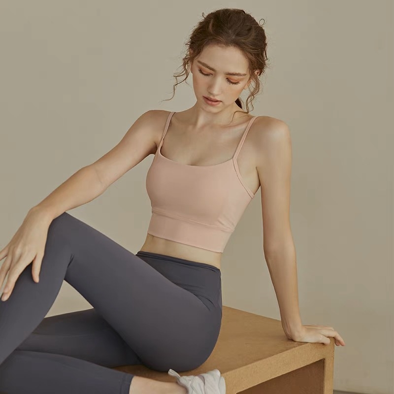 Ženski joga top s ugrađenim štitnikom za prsni koš, 3/4 šalice, glavna tkanina najlon 75% + spandeks 25%, fiksirani dvostruki naramenice, brzo sušenje, sportski top