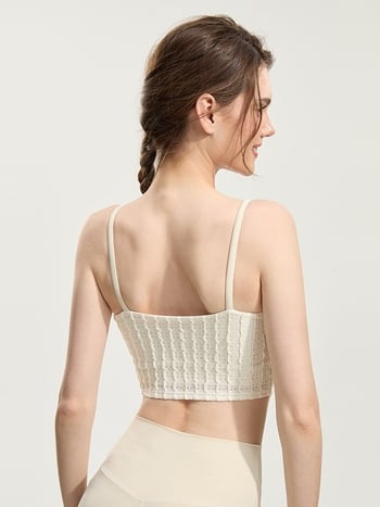 Αθλητικό σουτιέν με νάιλον που απομακρύνει την υγρασία; επένδυση 80% νάιλον, 20% σπάντεξ; δίχτυ 96% πολυεστέρας, 6% σπάντεξ; κατάλληλο για τρέξιμο, γυμναστική και γιόγκα.