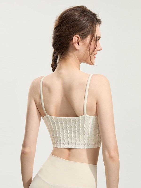 Αθλητικό σουτιέν με νάιλον που απομακρύνει την υγρασία; επένδυση 80% νάιλον, 20% σπάντεξ; δίχτυ 96% πολυεστέρας, 6% σπάντεξ; κατάλληλο για τρέξιμο, γυμναστική και γιόγκα.