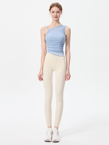 Αθλητικό γιλέκο με ακανόνιστο σταθερό κύπελλο, κεκλιμένους ώμους και πάνελ από δίχτυ, διαπνέον και γρήγορο στέγνωμα από νάιλον/spandex, κατάλληλο για όλες τις εποχές