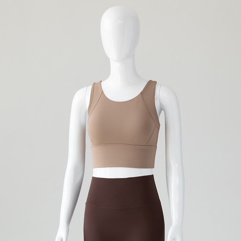 Ženski joga top s čvrstim košaricama, brzo suši, uski kroj, materijal najlon-spandeks, duljina struka