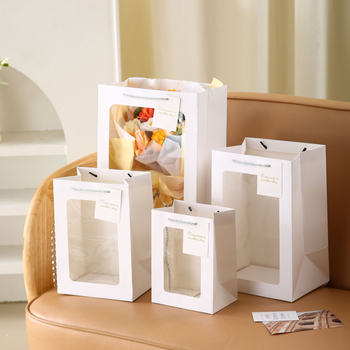 Darčeková taška so oknom z bieleho kartónu – tlač, prispôsobiteľná na jubileá