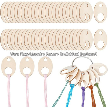 Probušena okrugla drvena pločica za vješanje, lasersko graviranje i ručno pisana oznaka, šuplji dekorativni dodatak, šifra proizvoda 035, materijal drvo, modern minimalistički stil.