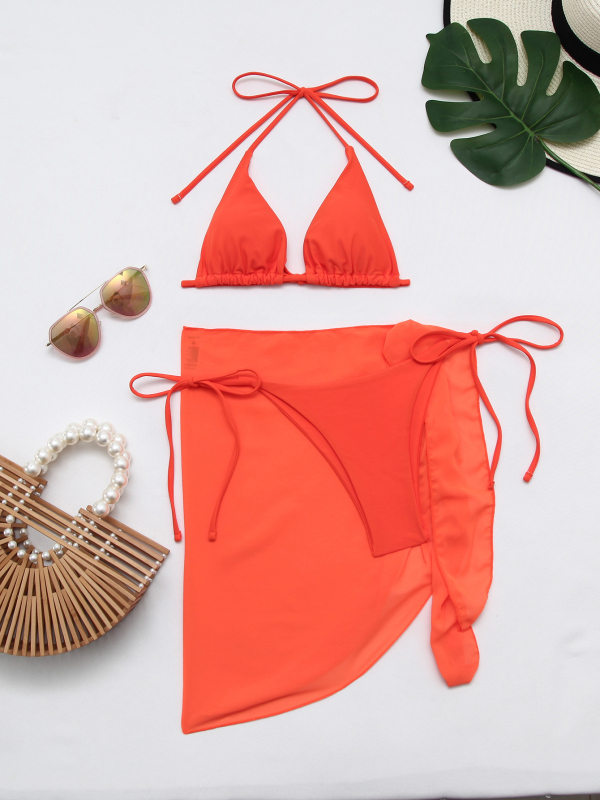 Trodijelni bikini set: halter vrat, trokutasti gornji dio i pokrivač; jedinstven korejskog stila; poliester 82% s 18% spandex podlogom; jastučići za grudi; bez čelične podrške; za plivanje