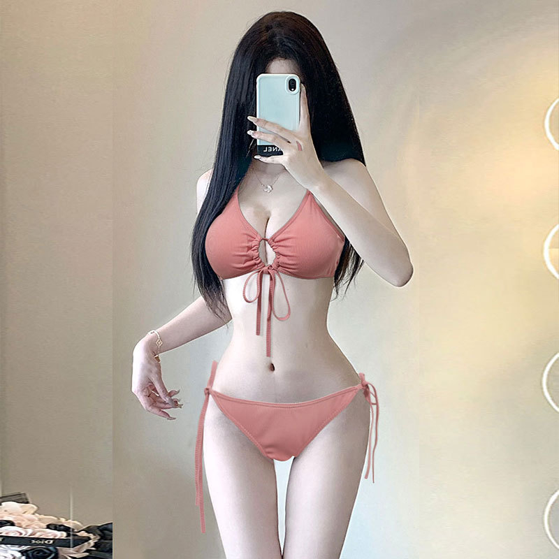 Ženski bikini set od tri komada, jedinstveni jednobojni uzorak, visoka elastičnost, s ulošcima za prsa, poliester tkanina, podstava 100% poliester