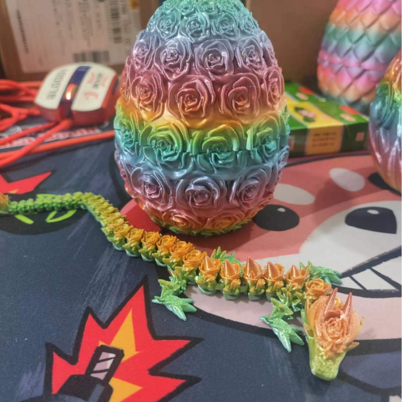 Set ukrasnog jaja zmaja - 3D ispis, PLA materijal, dizajn ruže, prilagodljiv