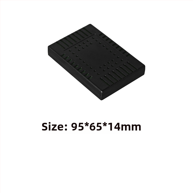 Zvlhčovač cigár – prenosný, plastový, jednoduchý štýl; obsahuje zvlhčovacie listy a hubkové pásky