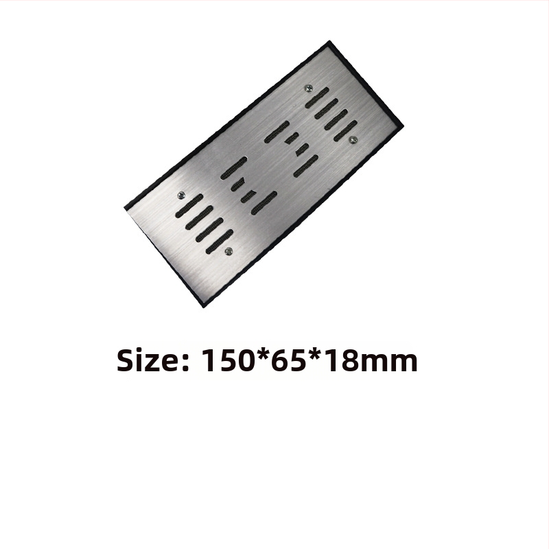 Zvlhčovač cigár – prenosný, plastový, jednoduchý štýl; obsahuje zvlhčovacie listy a hubkové pásky