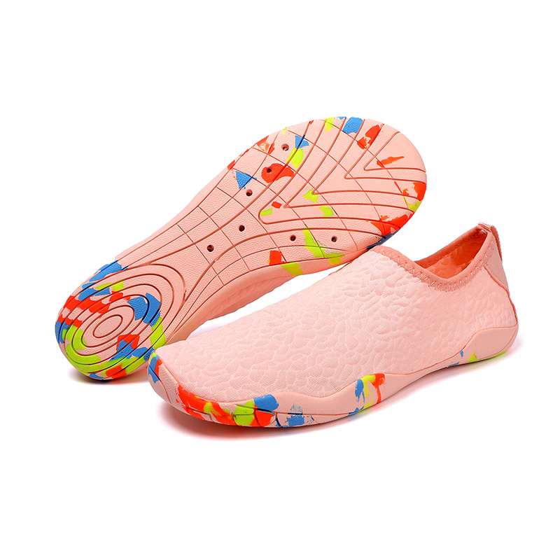 Pantofi de apă unisex pentru drumeții, plajă și activități în aer liber; partea superioară respirabilă din Lycra, talpă din cauciuc antiderapant, uscare rapidă, croială joasă.