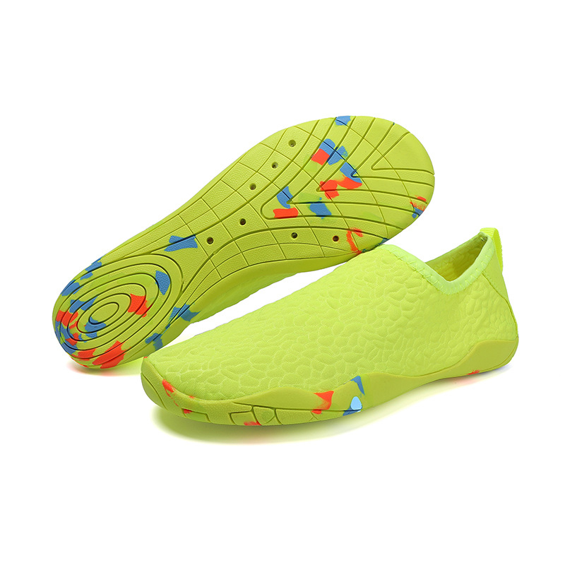 Pantofi de apă unisex pentru drumeții, plajă și activități în aer liber; partea superioară respirabilă din Lycra, talpă din cauciuc antiderapant, uscare rapidă, croială joasă.