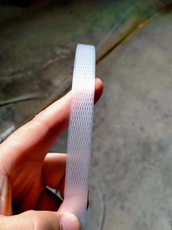 Bandă de ambalare PP transparentă pentru logistică și electrocasnice | potrivită pentru mașini automate și semi-automate | rezistență la tracțiune 100 kg