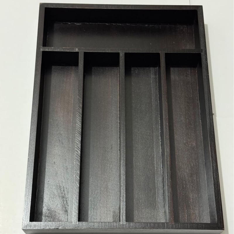 Fából készült asztali tároló doboz rekeszekkel, 18 L kapacitás, skandináv stílus