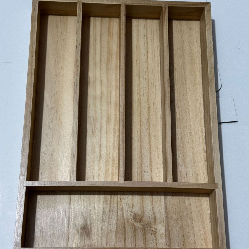 Fából készült asztali tároló doboz rekeszekkel, 18 L kapacitás, skandináv stílus