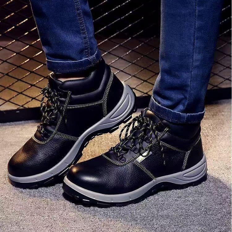 Обувки за трудова защита със стоманен нос – антиударни, антипроколни, антистатични, изолирани; материал: embossed телешка кожа + PU подметка