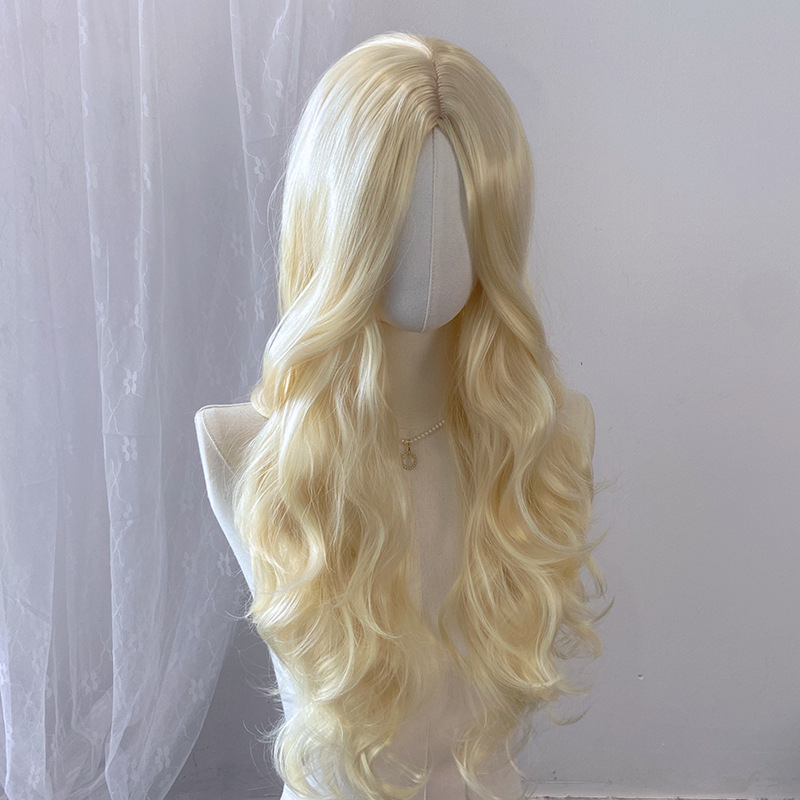 Duga kovrčava perika sa srednjom partijom, vlakna otporna na temperaturu, konstrukcija kapice s mehanizmom, prilagodljiva