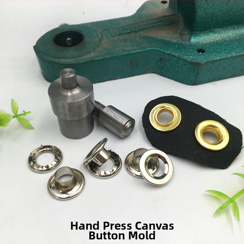 Σιδερένια αγκράφα ζώνης με μάτι - καλούπι BDRAY