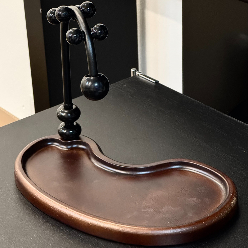 Előszobai kulcstartó tál tömörfából – faerezetes textúra, 1 rekesz