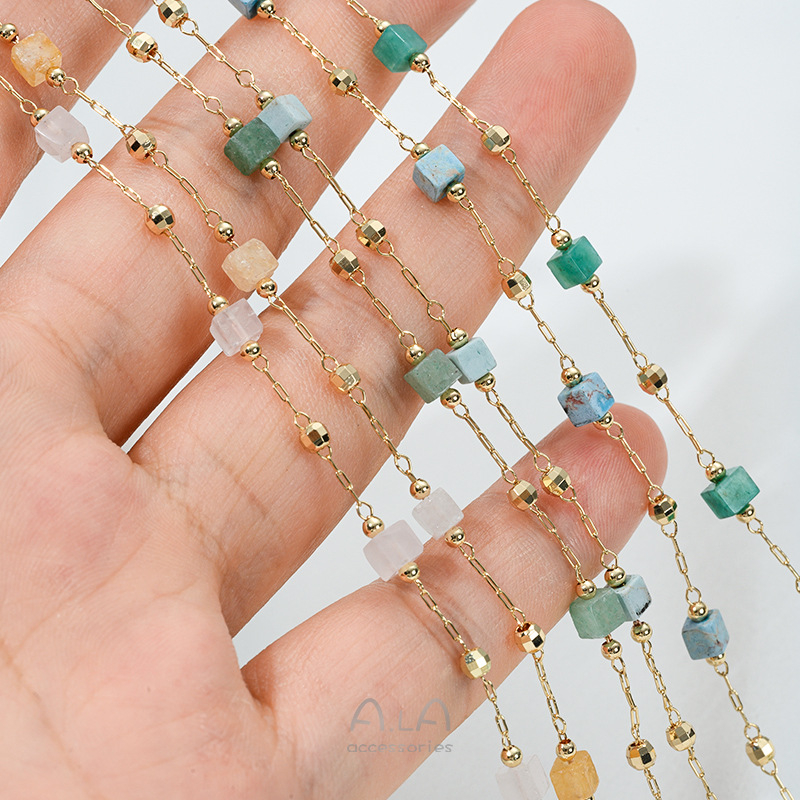 Bambusz gyöngy lánc természetes kristályokkal: strawberry quartz, jade, turquoise; rézmag; DIY