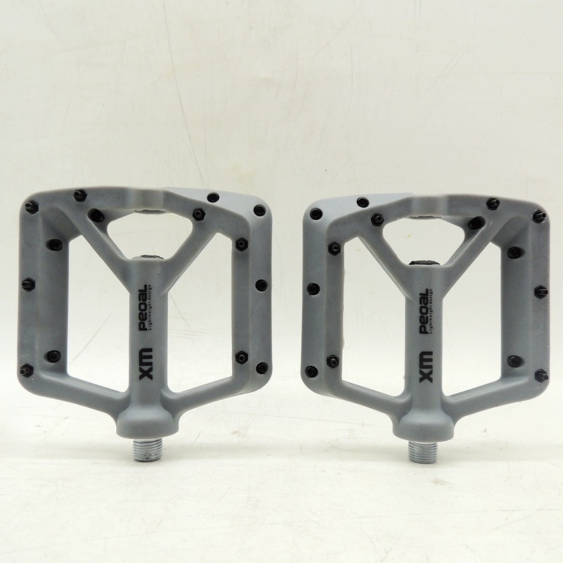 2 komada MTB pedala NL32A s ležajevima, nylon anti-slip površina, kompatibilni s planinskim, sklopivim i cestovnim biciklima