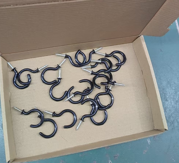 Plastični kuka za strop sa vijčnim ugradnjom, tip žičane kopče, 12 g, za vješanje šalica i košara za cvijeće