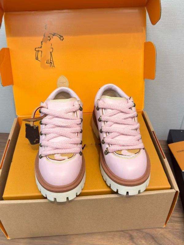 Pantofi de drumeție din piele de vițel, partea superioară din piele, închidere cu șireturi în față, talpă din cauciuc, unisex