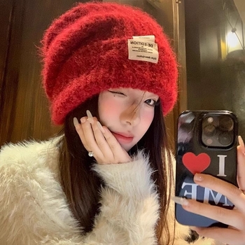 Koni Wig Hat – kapa‑perika za žene; duga ravna kosa; materijal kose High-Temperature Silk; prirodni stil; nije za bojanje ili trajnu