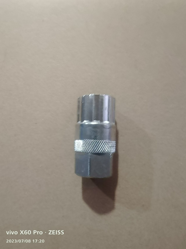 Alat za integrirani os bicikla, 8 mm šesterokutni utičnik, 4 kvadratne glave, 2 ključa, alat za popravak setrvačnika