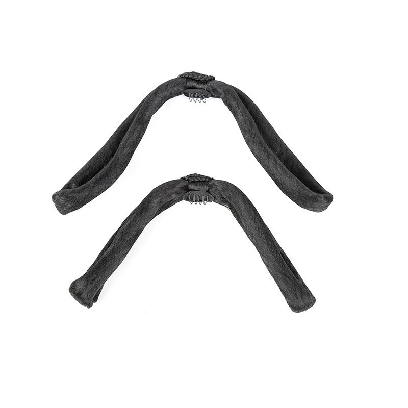 Perika za drevno-kineski kostim s bazom i promjenjivim stilom. Univerzalna prilagodba, pogodna za sve oblike lica i tonove kože. Ne može se obojiti ili koristiti trajne tretmane.