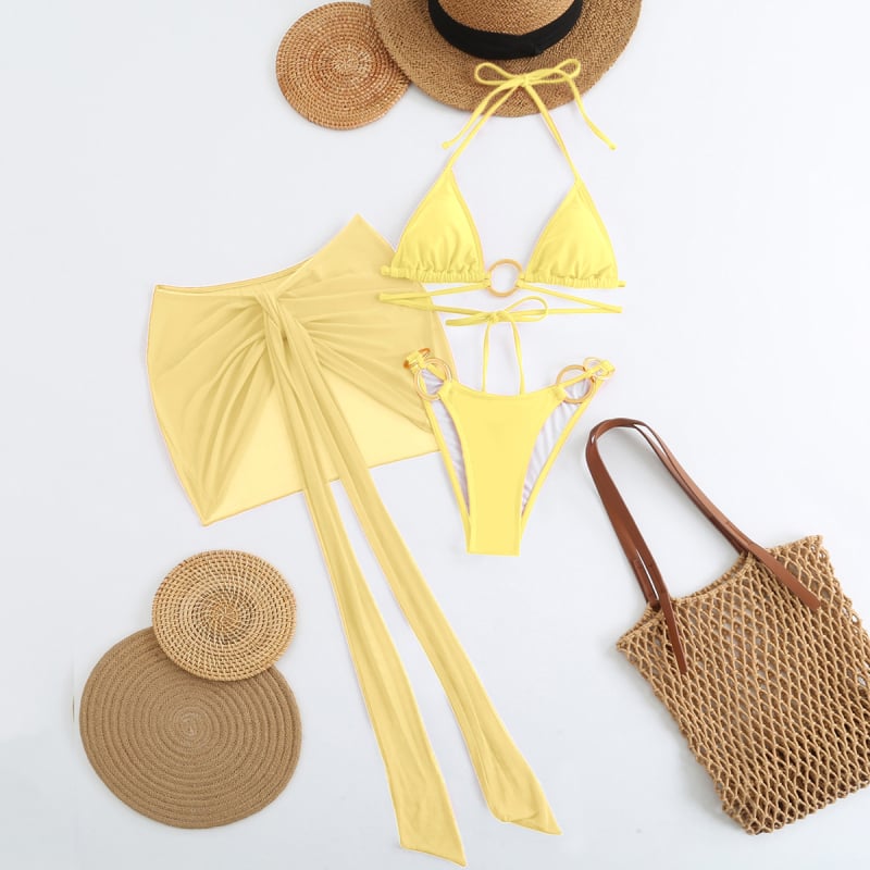 Женски триичастен бански комплект с подплънки за бюст, без гръб, бързосъхнеща материя нейлон-еластан (80% спандекс) и подплата полиестер (80%)