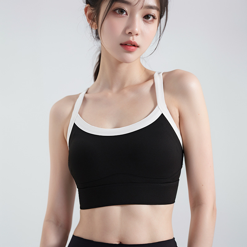 Bezšivni ženski sportski top bez rukava s ugrađenim oblikovanim čašicama, brzo se suši, materijal: 75% najlon, 25% spandex, potpuno punjenje čašica, srednji oblik čašica, fiksni dvostruki naramenici