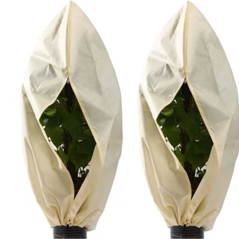 Hidegvédő kendő növények és fák számára; anyag: polipropilén nem szőtt anyag; használat: növények fagytól való izolálása; licencelve magáncímke: Igen; import: Nem