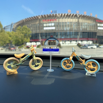 Dekoračný interiérový ozdoba auta z živice, jednoduchý štýl, funkcia uvoľnenia, bez značky