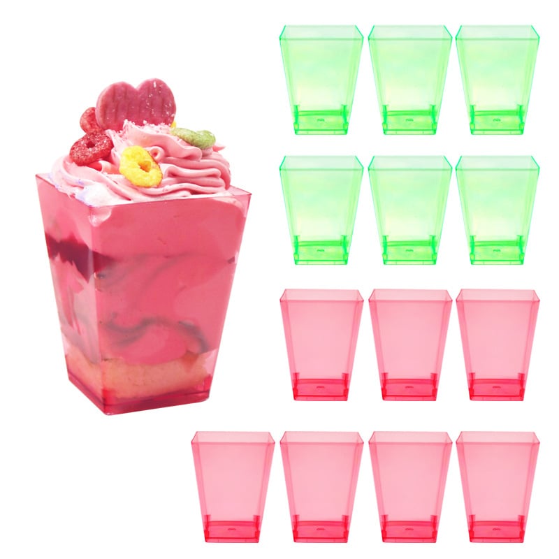 Jednokratna posuda za desert, kvadratnog oblika, od PS plastike, za mousse i žele, nije pogodna za mikrovalnu