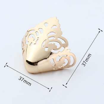 Fém cipőcsatt a bőr cipők számára, cipő kiegészítő, modell 05, stílusok: kerek, hegyes, faragott; alkalmas különböző cipőtípusokra és minden évszakra