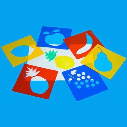 Jinyu plastični šabloni s izrezima za dječje crtanje — kukci, životinje, povrće, voće i božićni motivi; materijal: plastika; nije uvezeno; IP ovlaštenje: Ne