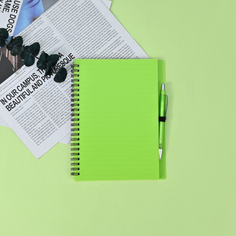 Спирално подвързан тефтер, 60–70 страници, персонализируем, не е внесен