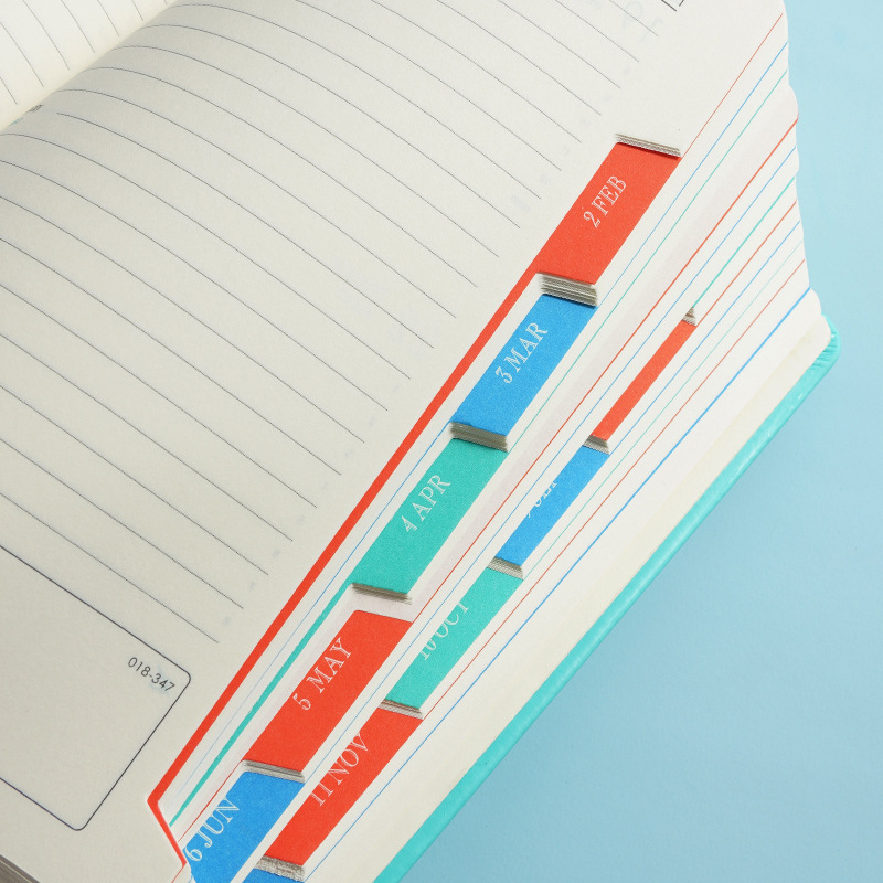 Dnevnik Shiben s kožnim izgledom, vezanje ljepilom s nitima (lock-thread glue binding), Dowling papir, 80 gsm, 300–400 stranica