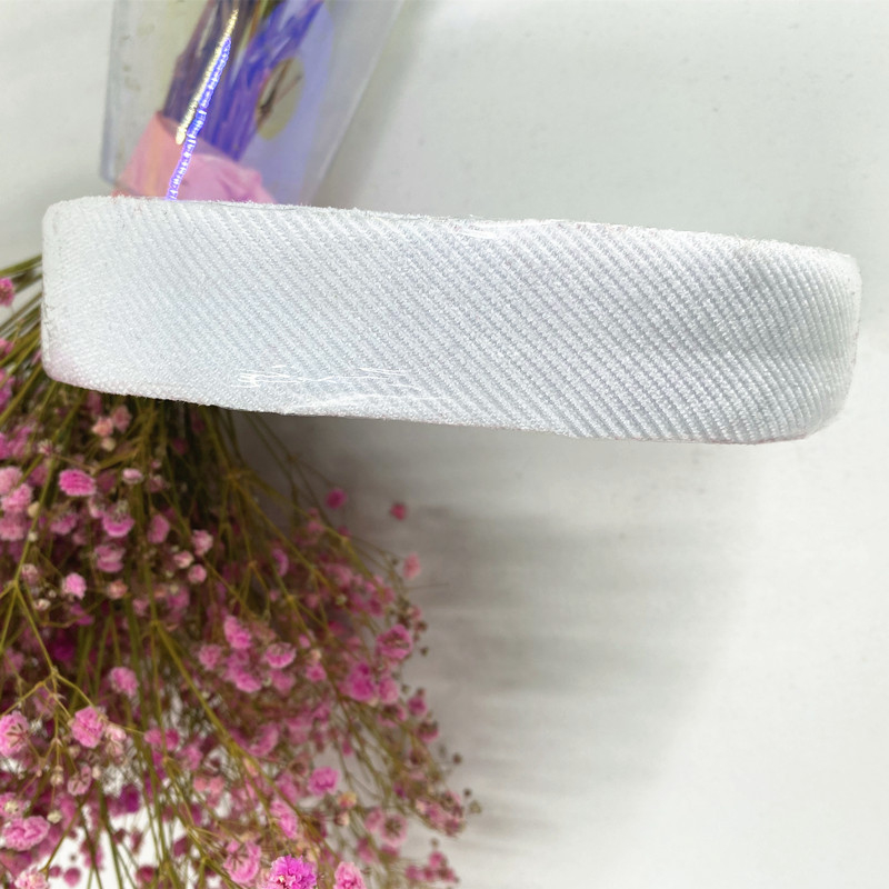 Bandă de finisare pentru pantofi – din material amestecat; potrivită pentru pantofi călduroși, pantofi din materiale textile și papuci; pentru iarnă și toamnă.