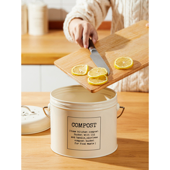 Cutie de păstrare a prospețimii – metalică, cilindrică, stil retro, capacitate sub 300 ml