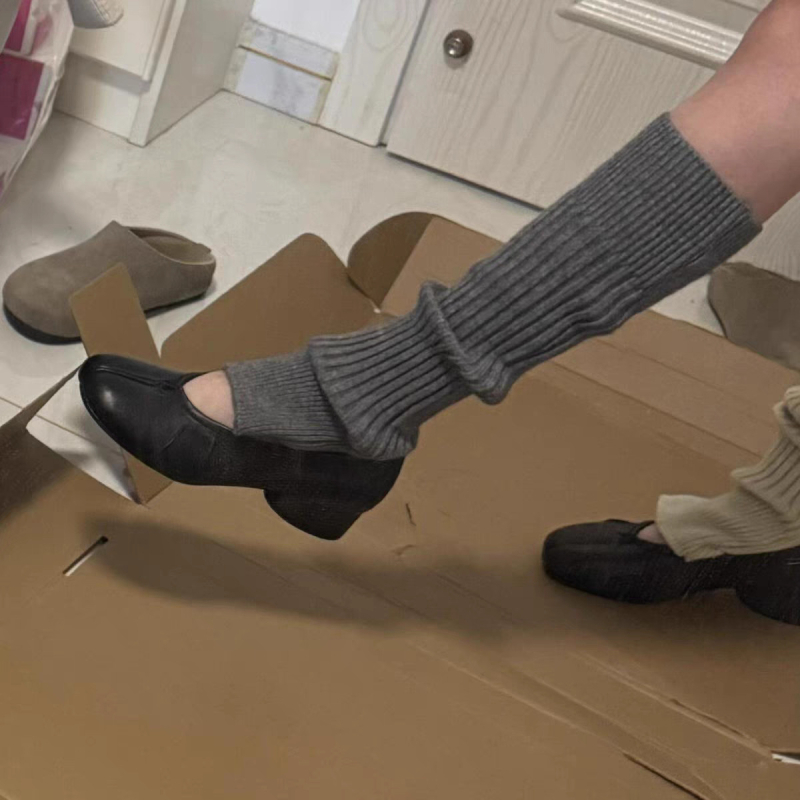 Дамски слип-он Мери Джейн обувки със разделен пръст и дебел нисък ток, от овча кожа, стелка от овча кожа, гумена подметка