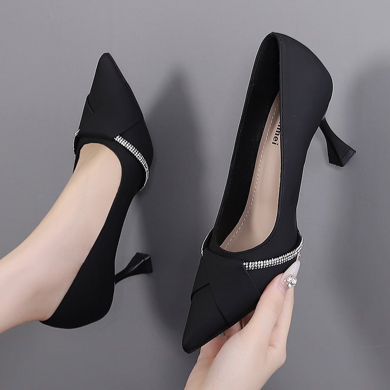 Дамски обувки с високи токчета за офис: остър нос, микрофибърна горна част и подплата, 6–8 см ток, гумена подметка, формално облекло