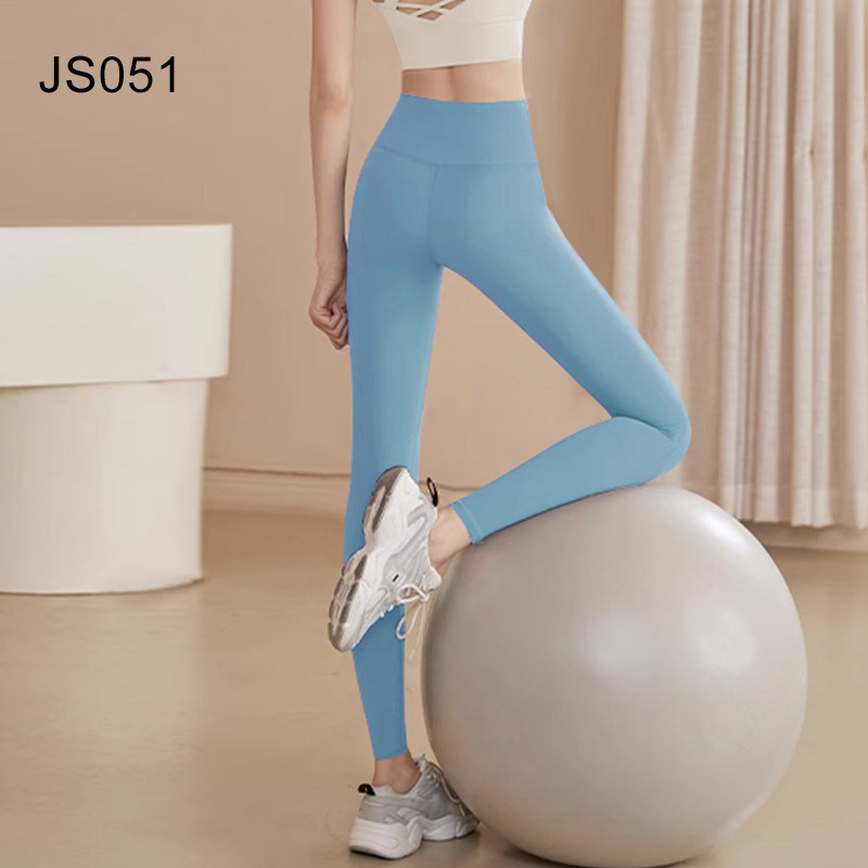 Ženski sportski grudnjak visokog intenziteta, ljeto 2025, za outdoor trčanje; prozračan, brzo se suši, s ugrađenim čvrstim podstavkom i uskim krojem; poliester-elastan mješavina