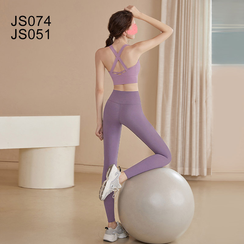 Ženski sportski grudnjak visokog intenziteta, ljeto 2025, za outdoor trčanje; prozračan, brzo se suši, s ugrađenim čvrstim podstavkom i uskim krojem; poliester-elastan mješavina