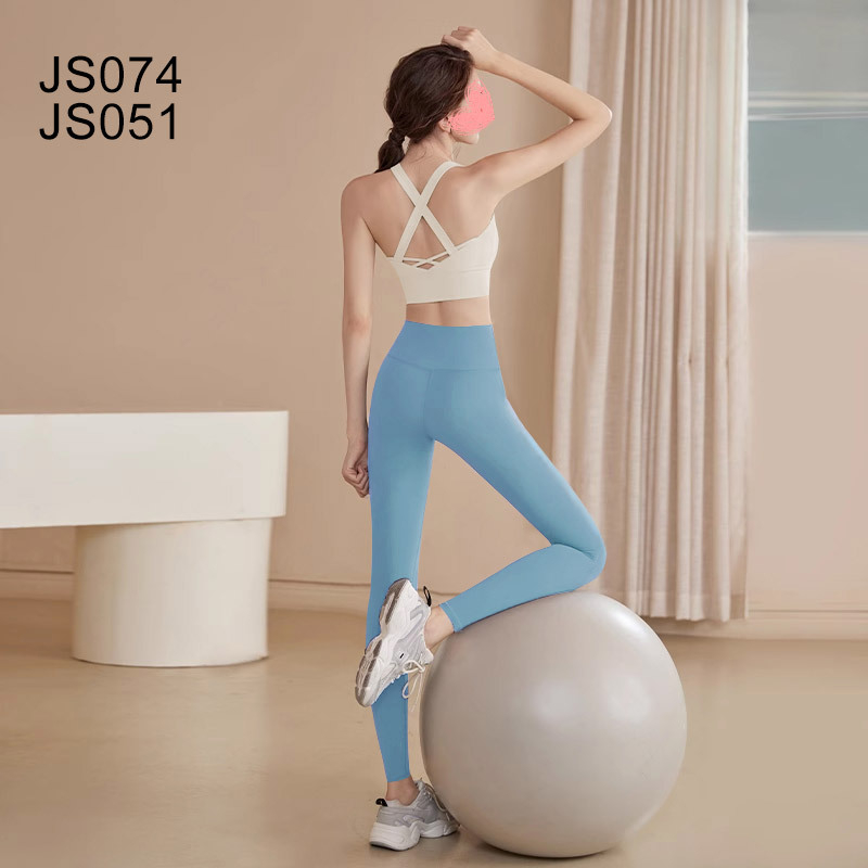 Ženski sportski grudnjak visokog intenziteta, ljeto 2025, za outdoor trčanje; prozračan, brzo se suši, s ugrađenim čvrstim podstavkom i uskim krojem; poliester-elastan mješavina