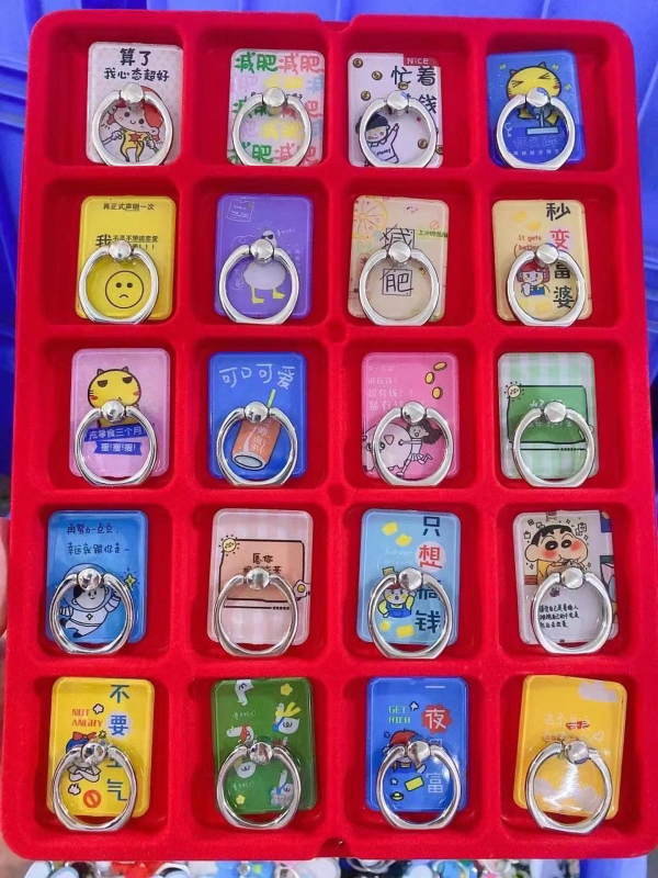 Držiak na telefón s lepiacim štvorcovým dizajnom, PC elektroplating materiál, univerzálny štýl, prispôsobiteľný