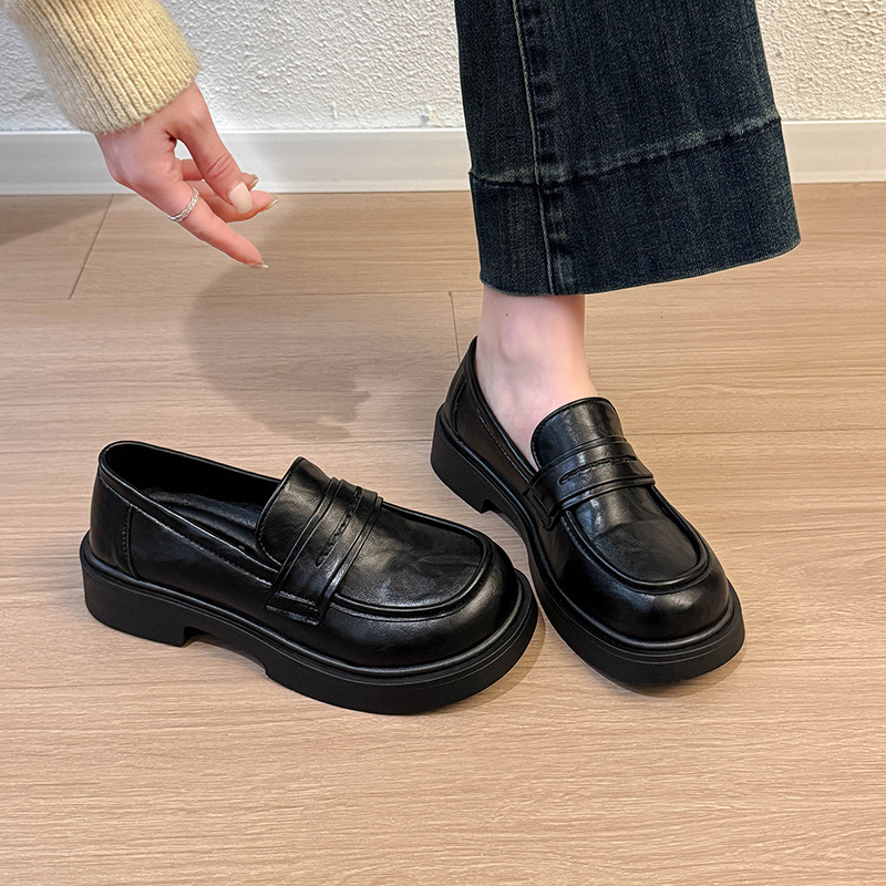Ženske loaferice, ležerni stil, okrugli vrh, gornji dio od umjetnog flisa, gumeni potplat, srednji pet 3-5 cm