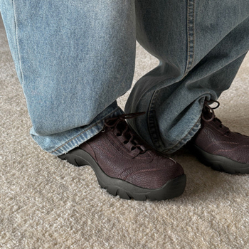 Обувки за работа от естествена кожа, дебели подметки, кръгъл нос, връзки, средна височина на тока 3–5 см